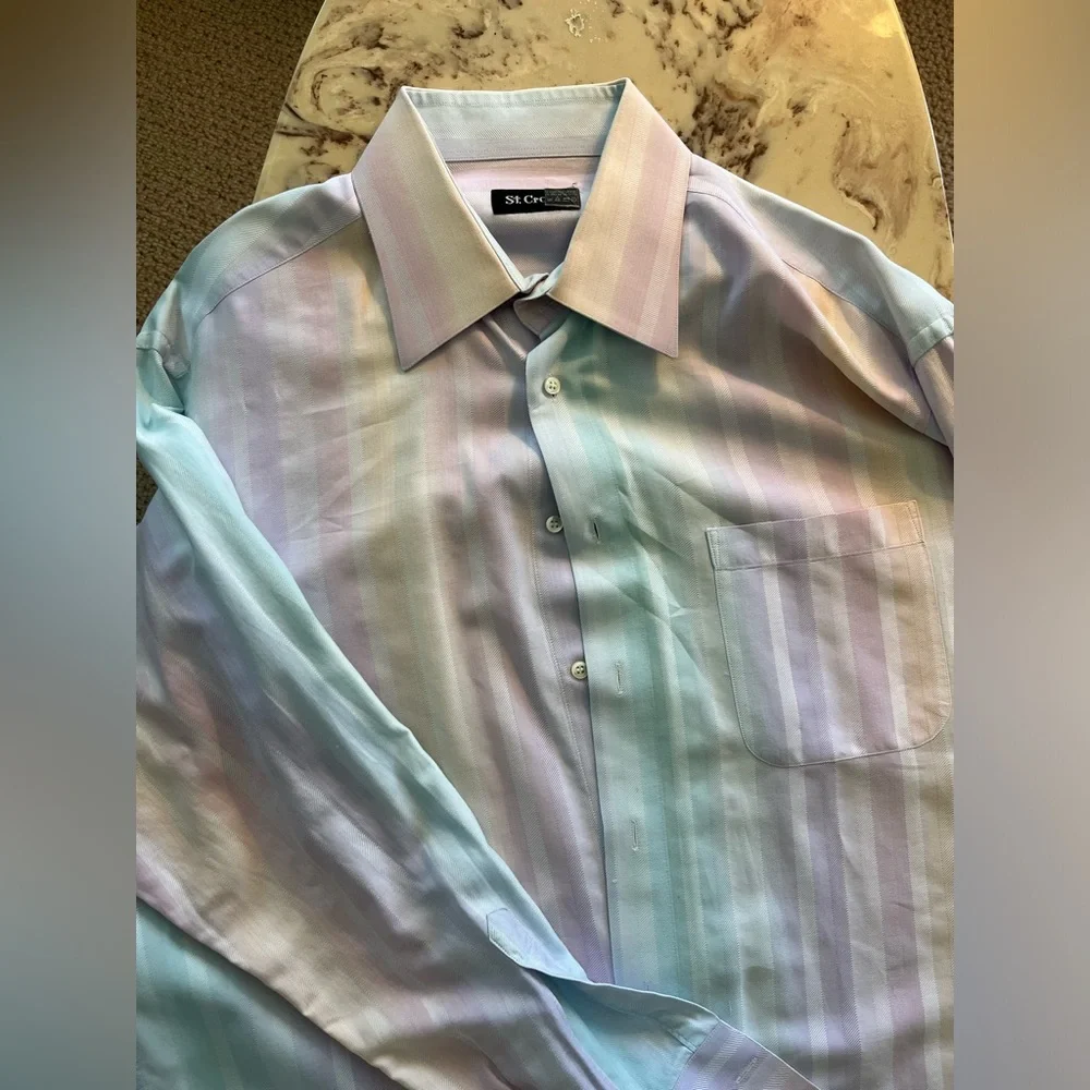 Saint Croix button down - Picture 1 of 3